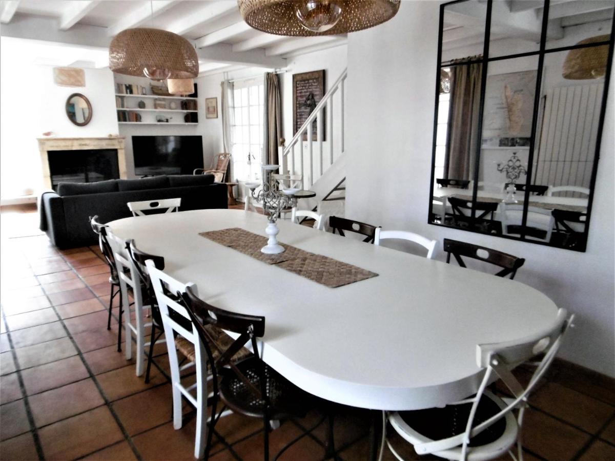 Le Chai Maison De Charme Pour Tribu Joyeuse Le Chateau-d'Oleron Exterior photo